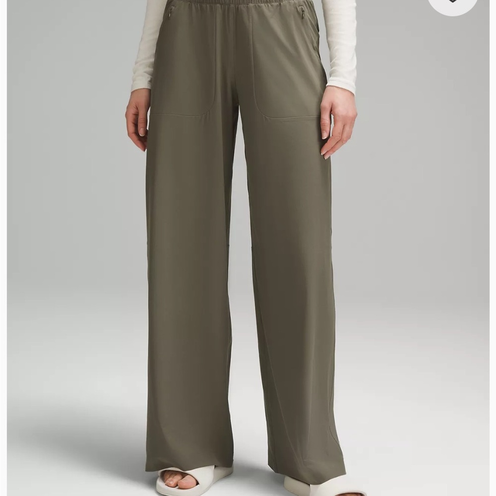 Lululemon Swift Mid-rise Wide-Leg Pant